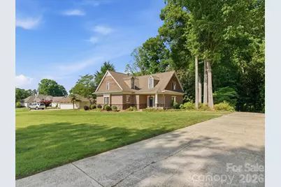 911 Weymouth Drive, Gastonia, NC 28056 - Photo 2
