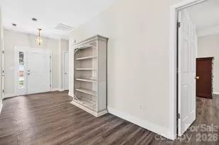 140 Gabriel Dr, Mooresville, NC 28115 - Photo 4