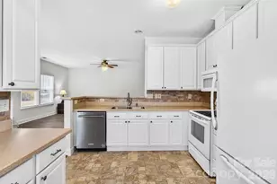 140 Gabriel Dr, Mooresville, NC 28115 - Photo 8