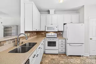 140 Gabriel Dr, Mooresville, NC 28115 - Photo 6
