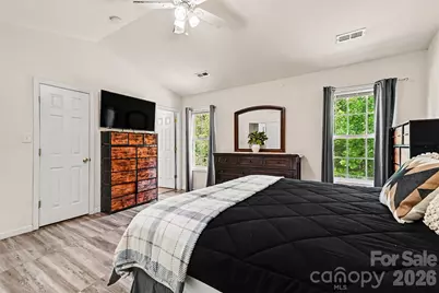 9306 Tiger Lily Lane, Charlotte, NC 28215 - Photo 18