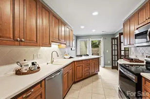 6434 Brandonwood Ct, Charlotte, NC 28226 - Photo 14