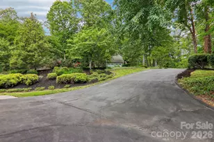 104 Finley St, Hendersonville, NC 28739 - Photo 4