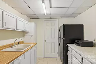 104 Finley St, Hendersonville, NC 28739 - Photo 36