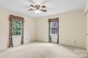 104 Finley St, Hendersonville, NC 28739 - Photo 32