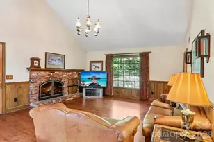 104 Finley St, Hendersonville, NC 28739 - Photo 14
