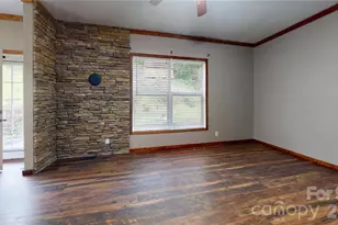 10 Bettys Dr, Waynesville, NC 28786 - Photo 8