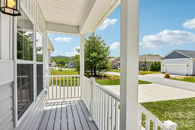 464 Riverwind Drive, Hendersonville, NC 28739 - Photo 4
