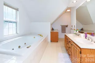757 Zelda Ct, Hendersonville, NC 28792 - Photo 10