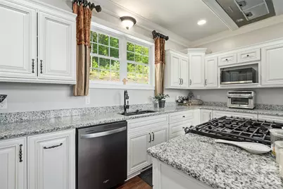 114 Nesting Ridge, Waynesville, NC 28785 - Photo 10