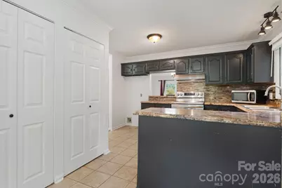 305 Piney Mountain Drive #J2, Asheville, NC 28805 - Photo 8