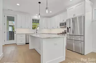 617 W Allen St, Hendersonville, NC 28739 - Photo 8