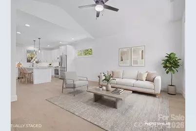 617 W Allen Street, Hendersonville, NC 28739 - Photo 2