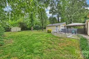 7008 Brookgreen Terrace, Matthews, NC 28104 - Photo 32