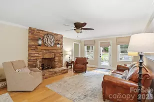 405 Hillcrest Dr, Harrisburg, NC 28075 - Photo 6