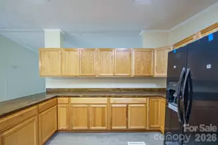 2780 Orangewood Ln, Newton, NC 28658 - Photo 14