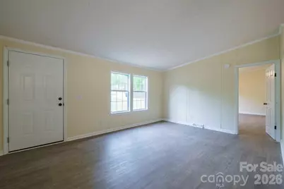2780 Orangewood Lane, Newton, NC 28658 - Photo 8