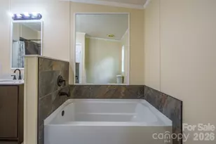 2780 Orangewood Ln, Newton, NC 28658 - Photo 32