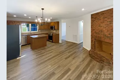 561 Briarwood Lane, Lancaster, SC 29720 - Photo 4