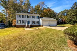 561 Briarwood Ln, Lancaster, SC 29720 - Photo 2