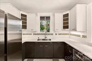 2208 E 5th St, Charlotte, NC 28204 - Photo 16