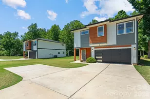 8925 Harrisburg Rd, Charlotte, NC 28215 - Photo 1