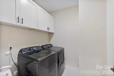 8925 Harrisburg Road, Charlotte, NC 28215 - Photo 34