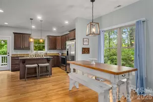 221 Courtland Pl, Asheville, NC 28801 - Photo 10