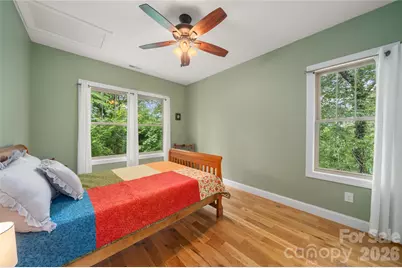 221 Courtland Place, Asheville, NC 28801 - Photo 22