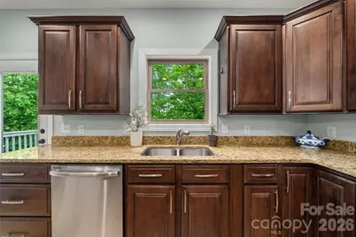 221 Courtland Place, Asheville, NC 28801 - Photo 16