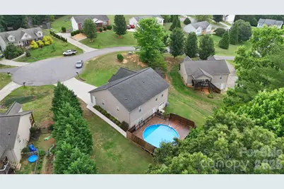 3933 Rocky Brook Place, Lenoir, NC 28645 - Photo 4