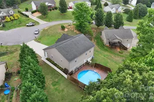 3933 Rockybrook Pl, Lenoir, NC 28645 - Photo 4