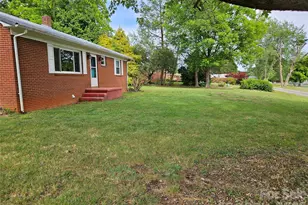 5136 Sherrill Dr, Granite Falls, NC 28630 - Photo 6