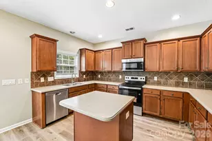 10149 Barrands Ln, Charlotte, NC 28278 - Photo 16