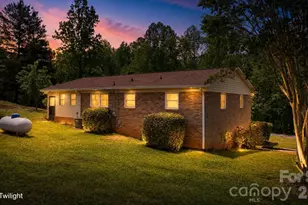 1852 Skyland Dr, Morganton, NC 28655 - Photo 2