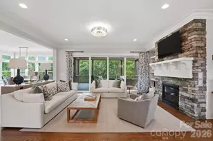 2256 Rock Creek Dr, Charlotte, NC 28226 - Photo 6