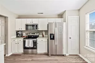 9400 Shepparton Dr, Huntersville, NC 28078 - Photo 10