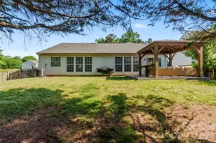 9400 Shepparton Dr, Huntersville, NC 28078 - Photo 32