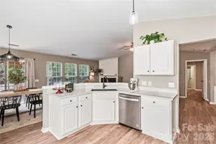 9400 Shepparton Dr, Huntersville, NC 28078 - Photo 8