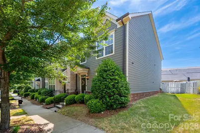 20114 Lamp Lighters Way, Cornelius, NC 28031 - Photo 2
