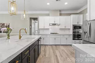 6526 St John Ln, Charlotte, NC 28210 - Photo 10