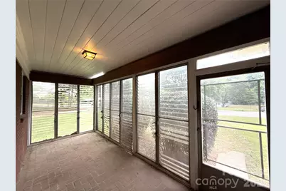 2000 Weststone Drive, Charlotte, NC 28208 - Photo 12