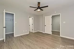 633 Pennwood Ln, Charlotte, NC 28215 - Photo 16