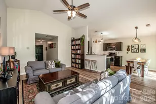 122 Creston Ct, Mooresville, NC 28115 - Photo 10
