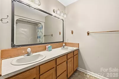 1227 Shirebourn None, Hickory, NC 28602 - Photo 38