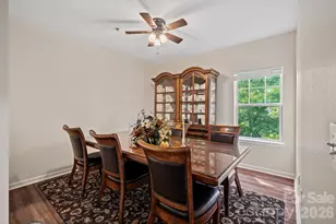 400 Vista Lake Dr, Candler, NC 28715 - Photo 10