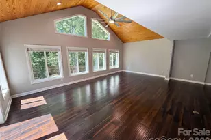 1322 Carolyn Dr, Charlotte, NC 28205 - Photo 12