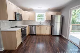 1322 Carolyn Dr, Charlotte, NC 28205 - Photo 6