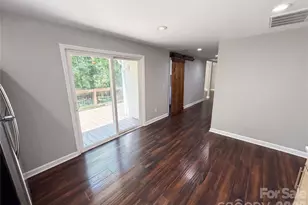 1322 Carolyn Dr, Charlotte, NC 28205 - Photo 8