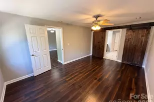 1322 Carolyn Dr, Charlotte, NC 28205 - Photo 14